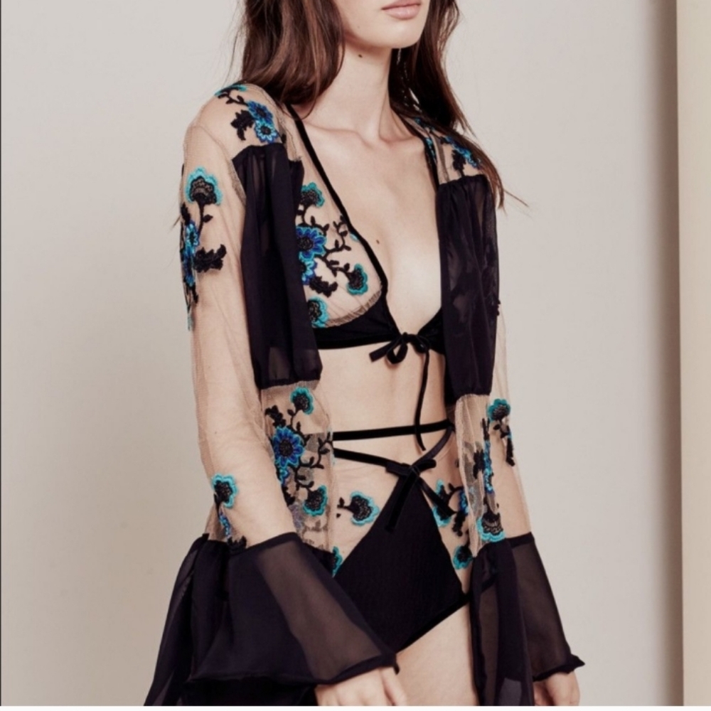 🍋For Love and Lemons Darla Robe/Dress